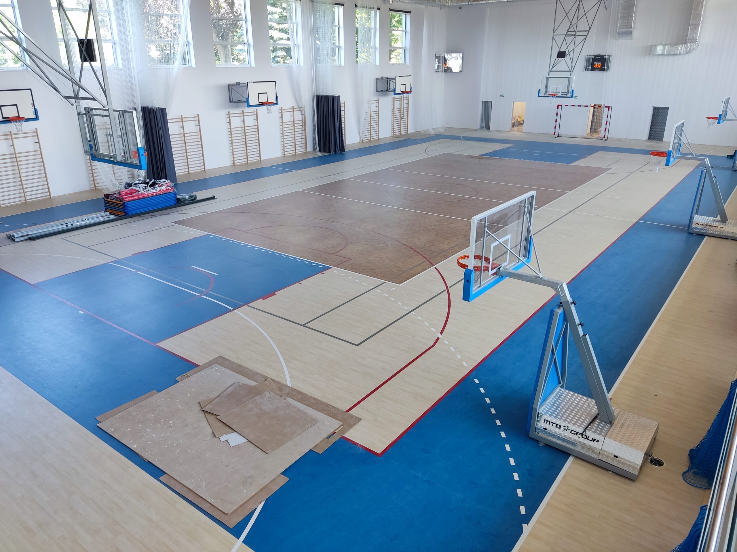Sala gimnastyczna przy Szkole Podstawowej w Świeszynie